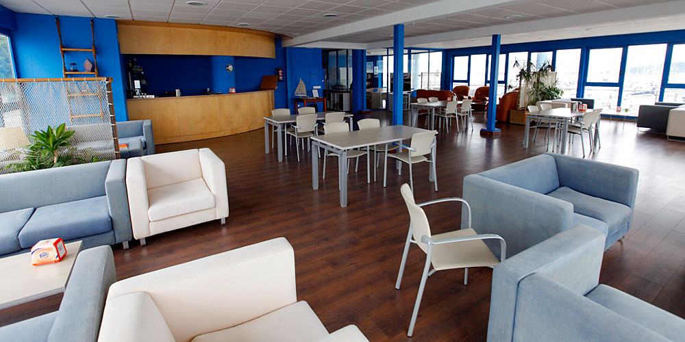 Ares_Galizien_blauwasser_yachtclub_01