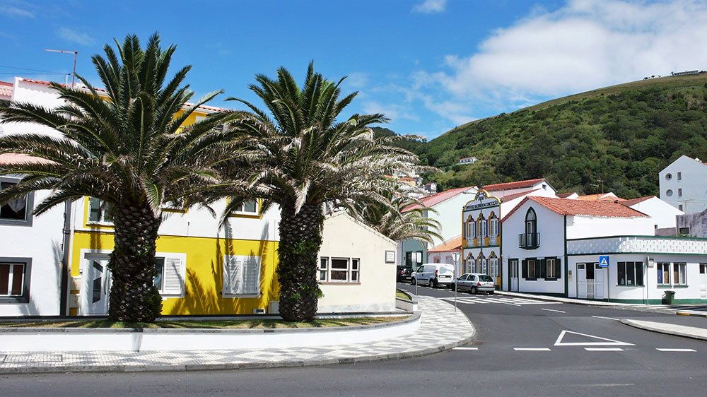 Blauwasser_Azoren_Sao_Jorge_Straßenbild