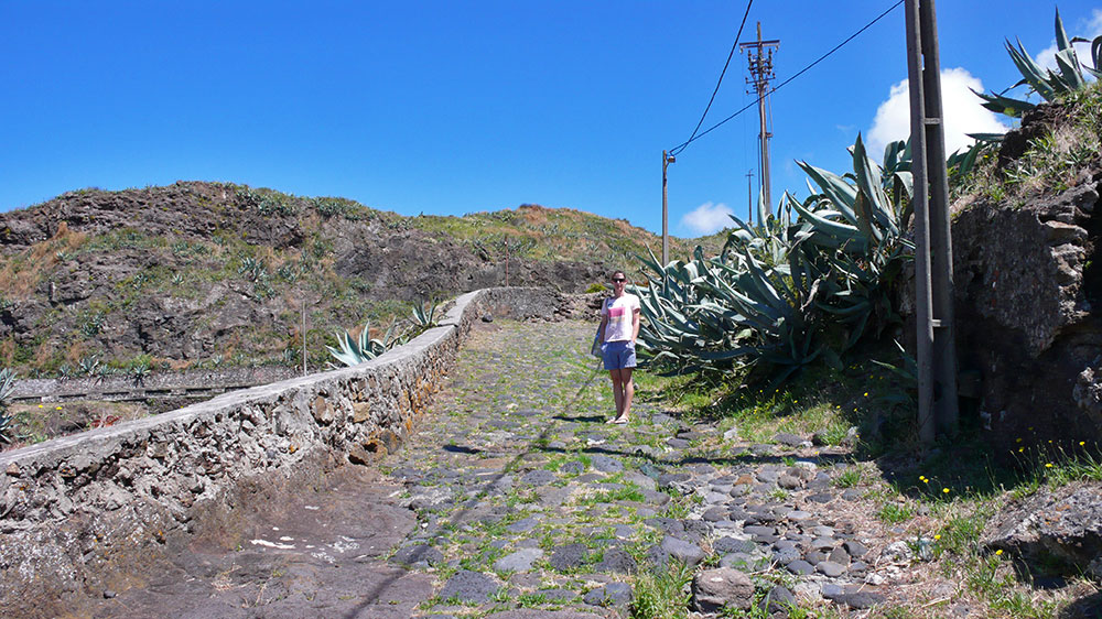 Blauwasser_Azoren_santa_maria_Landweg
