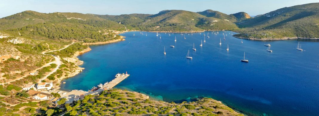 Blauwasser_Caprera_Puerto_Bucht_header