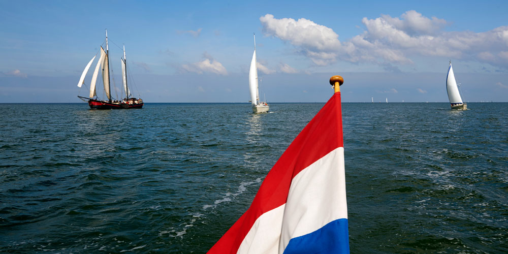 Blauwasser_Holland_Rund_Hollandflagge_Segler