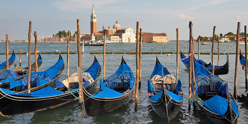 Blauwasser_Italien_Venedig_Gondeln