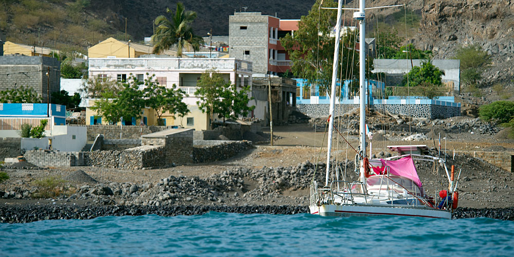 Blauwasser_Kapverden_Duenung_Atlantik_Porto_do_Tarrafal
