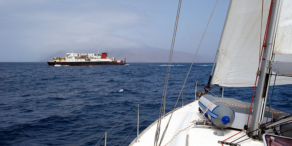 Blauwasser_Kapverden_Segeln_Atlantik_Frachter