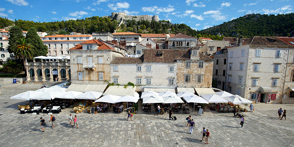 Blauwasser_Kroatien_Hvar_Hvar_Platz