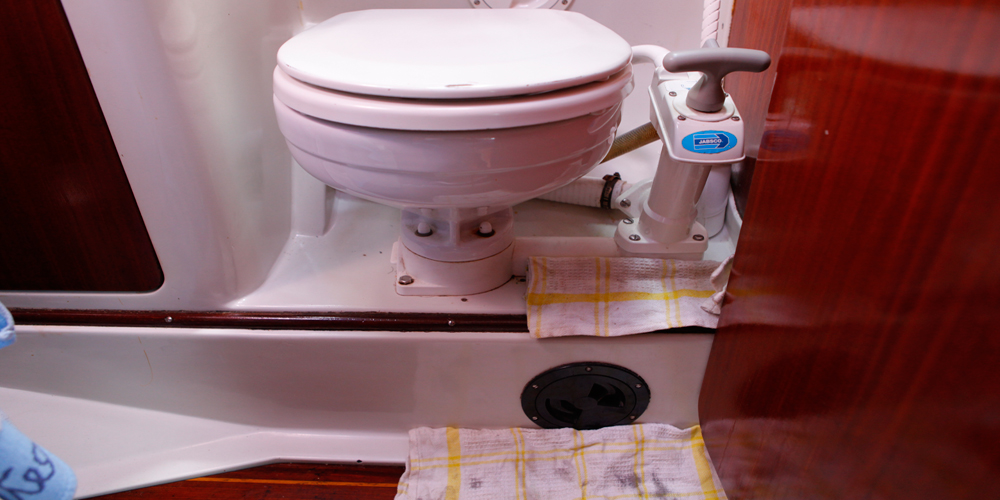 Bordtoilette-fetten-3