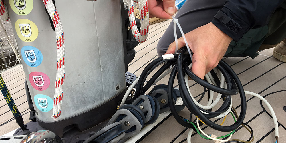 Kabel-Mast-trennen