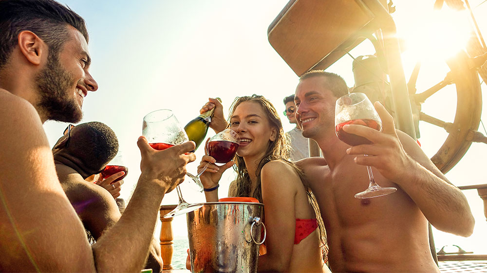 blauwasser_alkohol_an_bord_segeln_promillegrenze_party