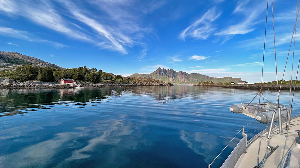 blauwasser_ankerplatz_norwegen_lofoten_straumoya_ausblick