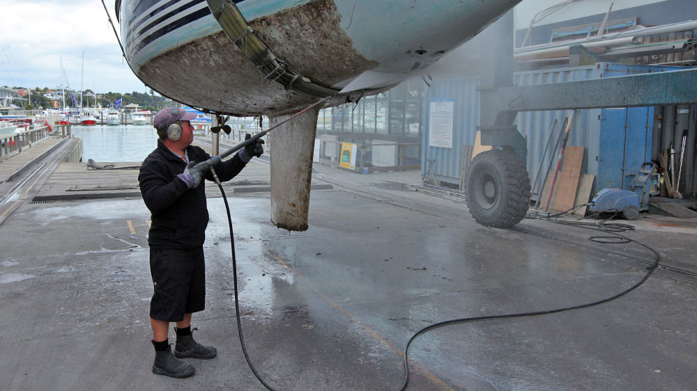 blauwasser_antifouling_b-free_reinigen