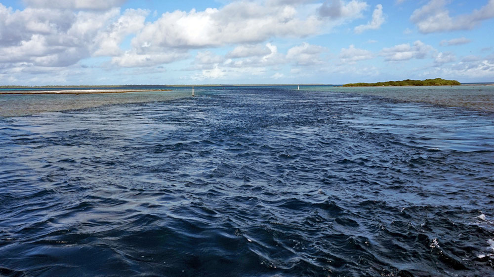 blauwasser_atolle_suedsee_pass_ankern_navigation_stroemung