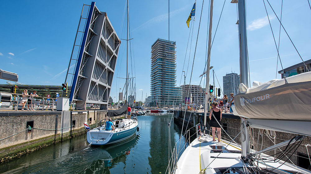 blauwasser_belgien_hafen_oostende_mercator_schleuse