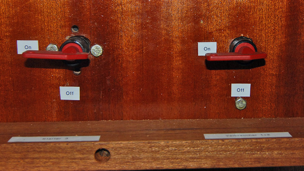 blauwasser_bordlektrik_neu_installation_yacht_batterieschalter