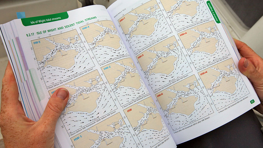 blauwasser_buch_-reeds_nautical_almanac_1