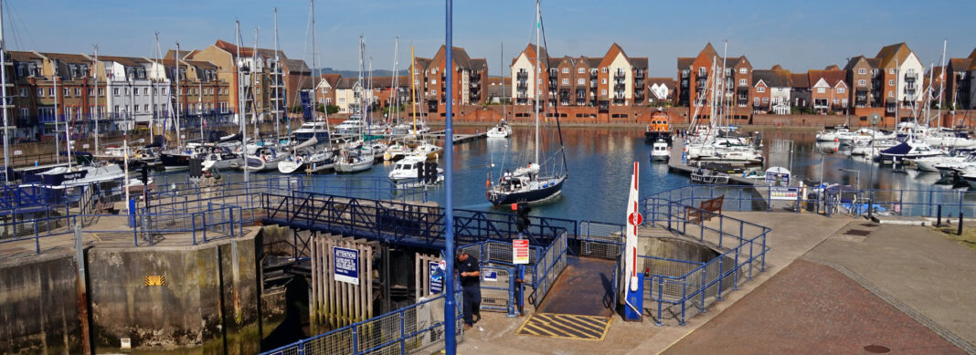 blauwasser_hafen_england_eastbourne_header