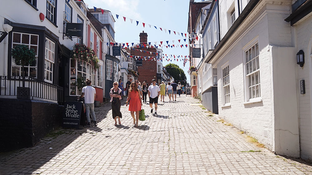 blauwasser_hafen_england_lymington_gassen