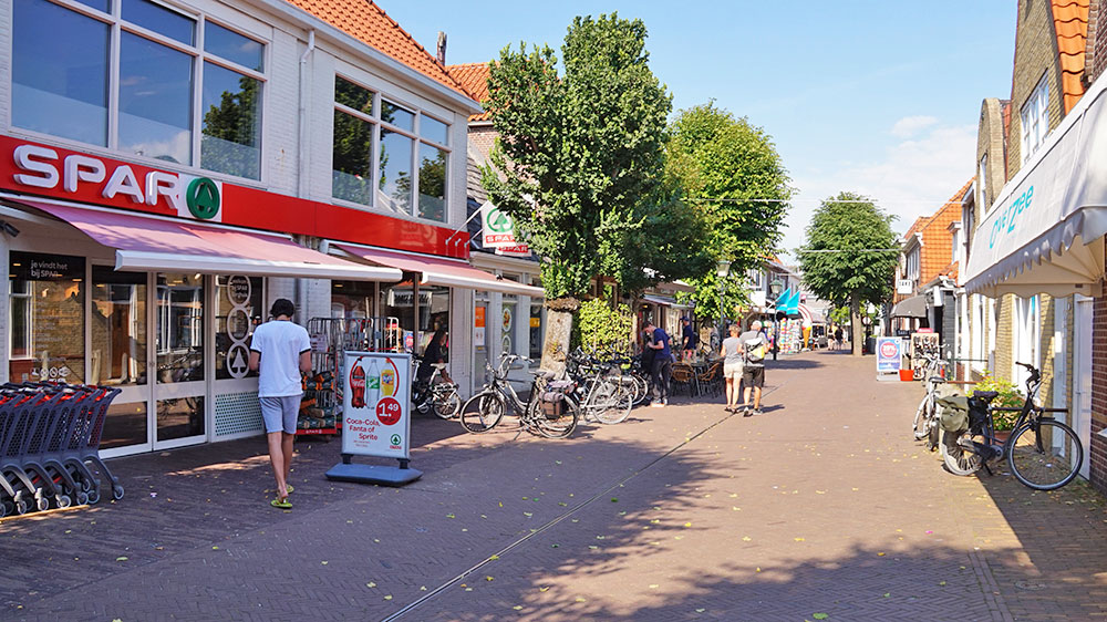 blauwasser_hafen_niederlande_terschelling_supermarkt
