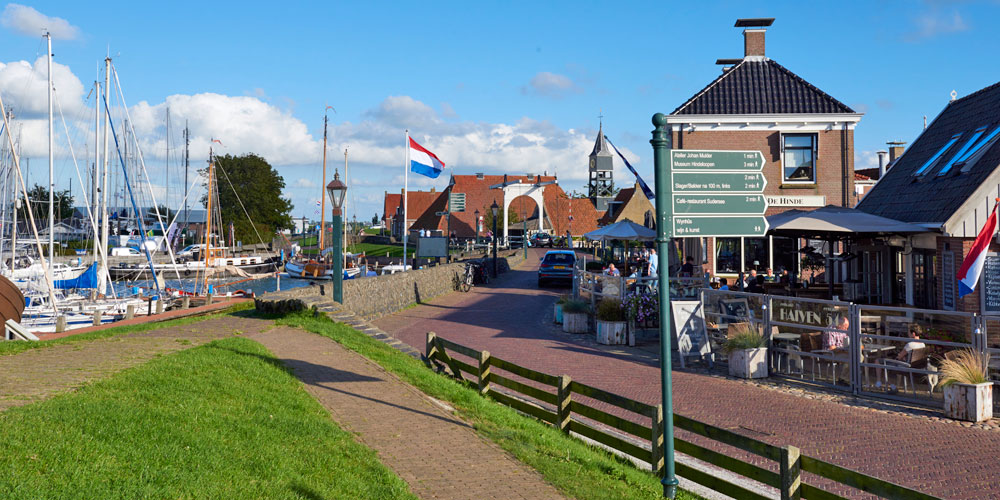 blauwasser_holland_hafen_hindeloopen_ortsansicht