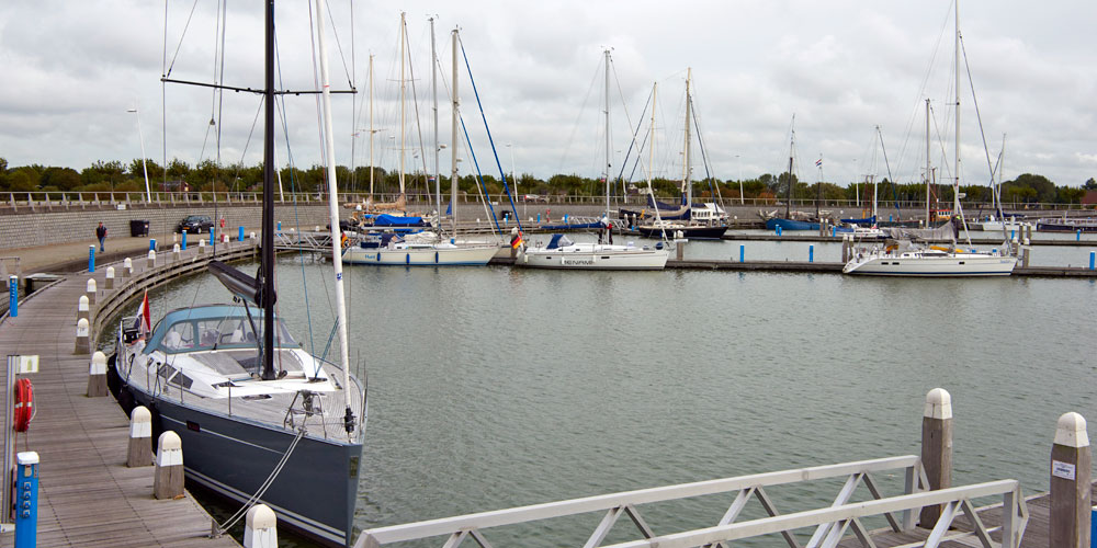blauwasser_holland_hafen_lelystad_bataviahaven_2
