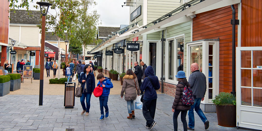 blauwasser_holland_hafen_lelystad_outlet