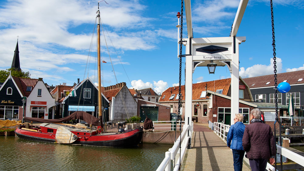 blauwasser_holland_hafen_monnikendam_liegeplatz