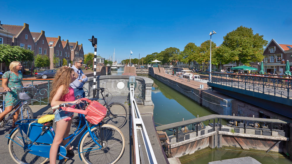 blauwasser_holland_hafen_muiden_schleuse