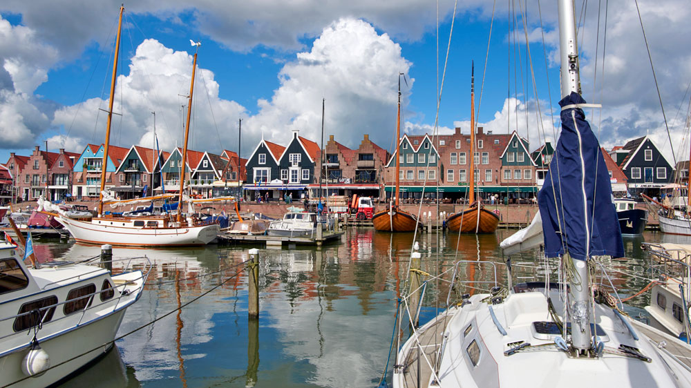 blauwasser_holland_hafen_volendam_liegeplatz