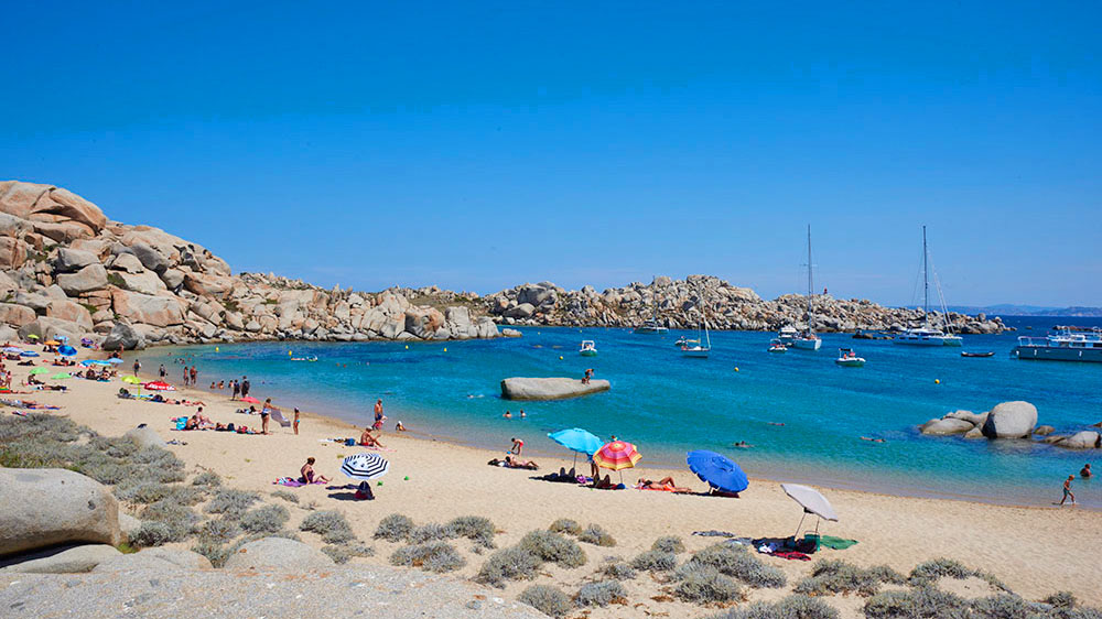 blauwasser_italien_revierinformation_sardinien_strand