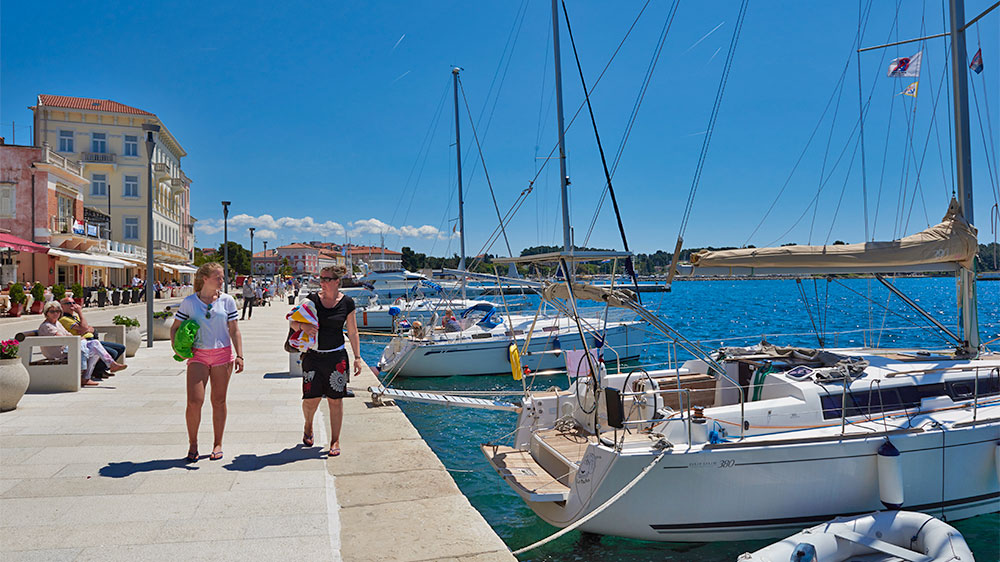 blauwasser_kroatien_revierinformation_istrien_porec_promenade