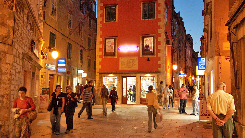blauwasser_kroatien_revierinformation_norddalmatien_sibenik_altstadt