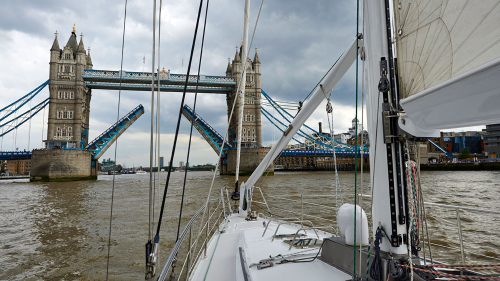 blauwasser_kurs_london_tower_bridge¬_offen