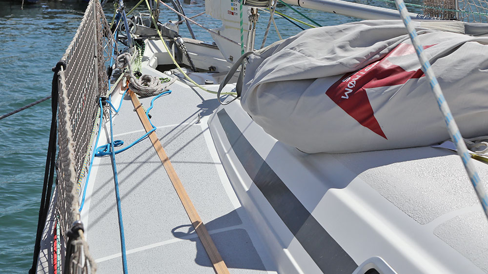 blauwasser_laminieren_antirutschbelag_kiwigrip_yacht