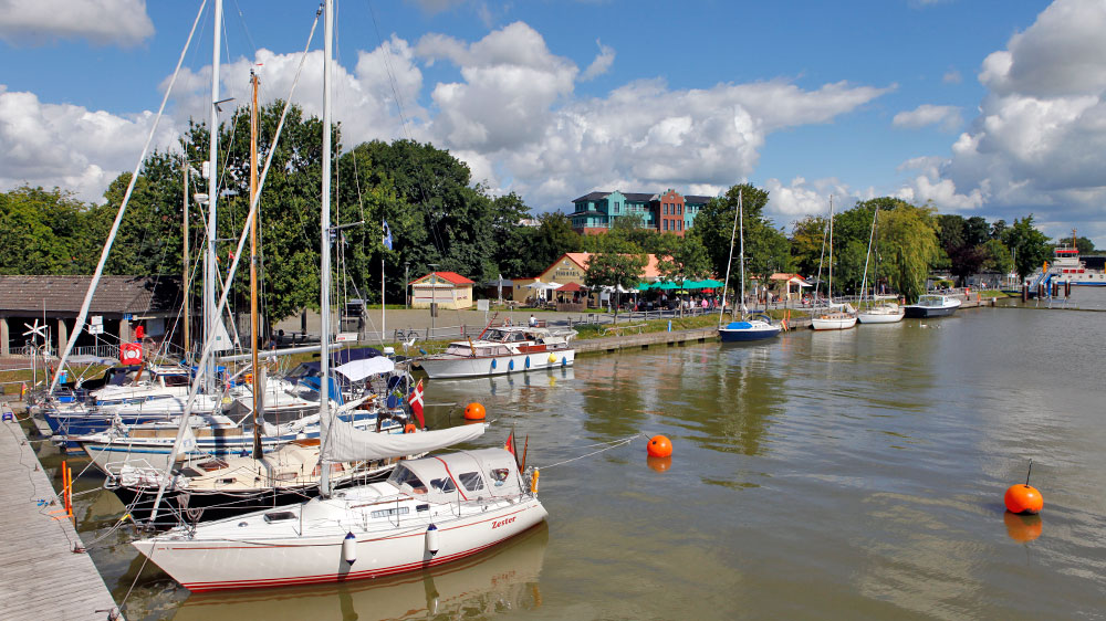 blauwasser_liegeplatz_hafen_nok_brunsbuettel_hafenansicht