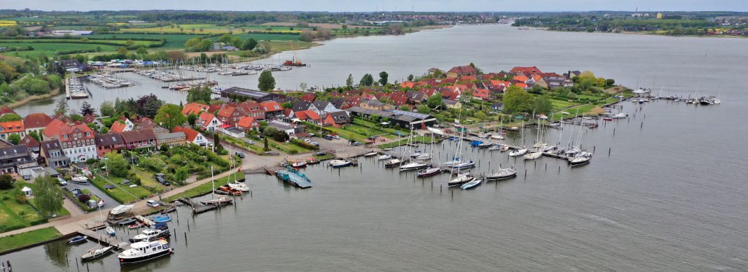 blauwasser_liegeplatz_hafen_schlei_arnis_header