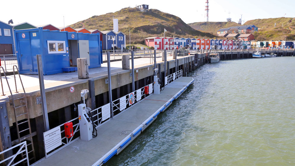 blauwasser_liegeplatz_helgoland_marina_tankstelle