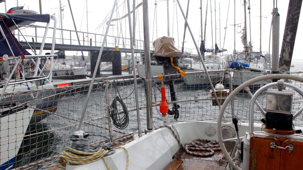 blauwasser_liegeplatz_helgoland_marina_wind