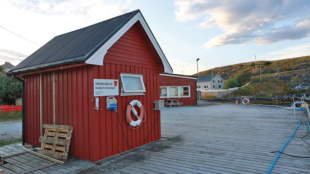 blauwasser_liegeplatz_norwegen_traena_dusche