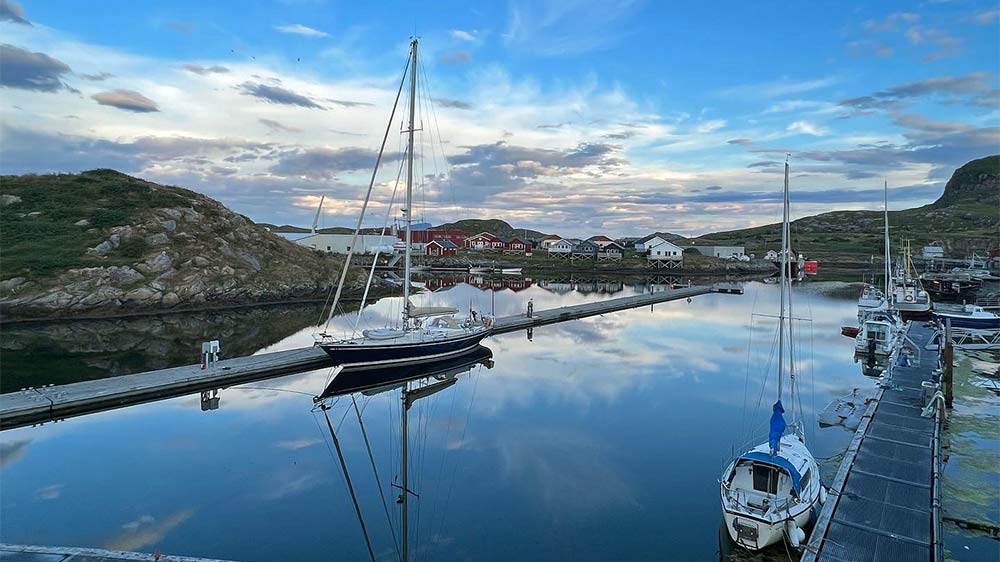 blauwasser_liegeplatz_norwegen_traena_hafen