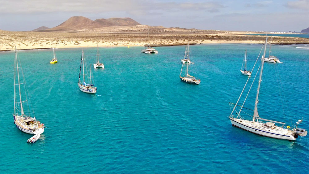 blauwasser_liegeplatz_playa_francesa_1