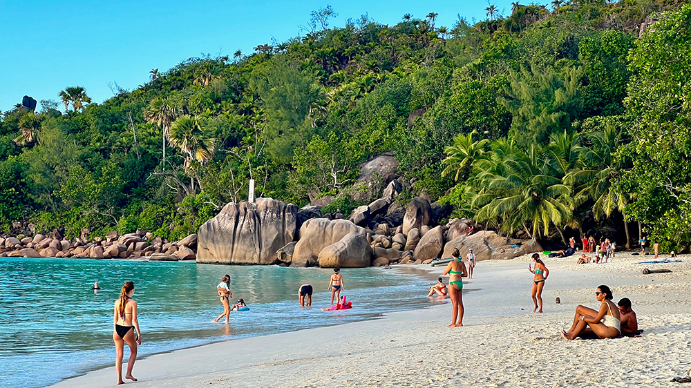 blauwasser_liegeplatz_seychellen_anse_lazio_schoenheit
