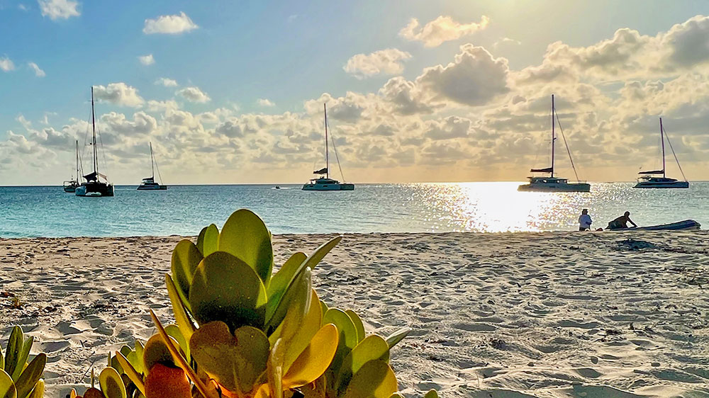 blauwasser_marina_bahamas_exumas_highborne_cay_marina_ankerfeld