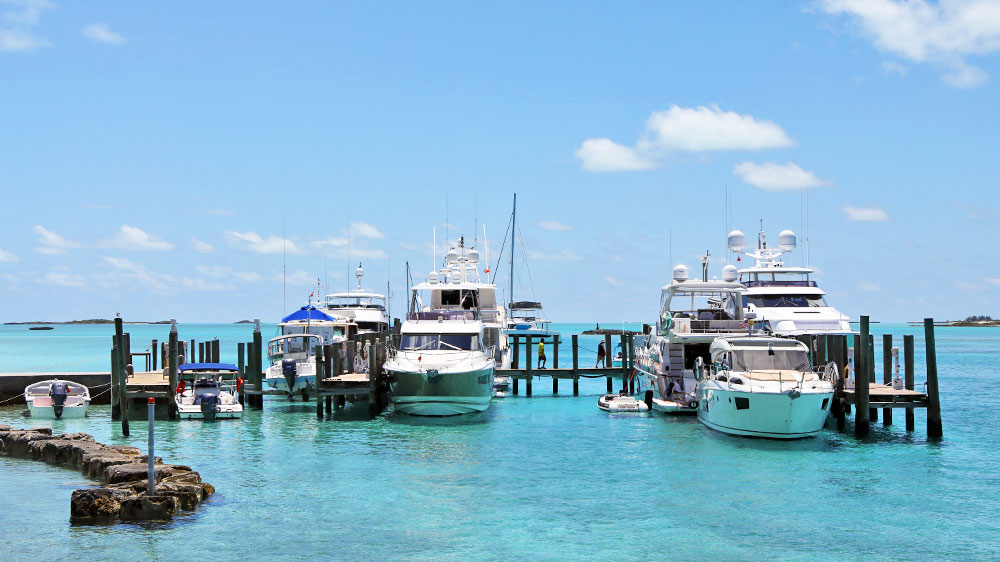 blauwasser_marina_bahamas_exumas_staniel_cay_steganlage