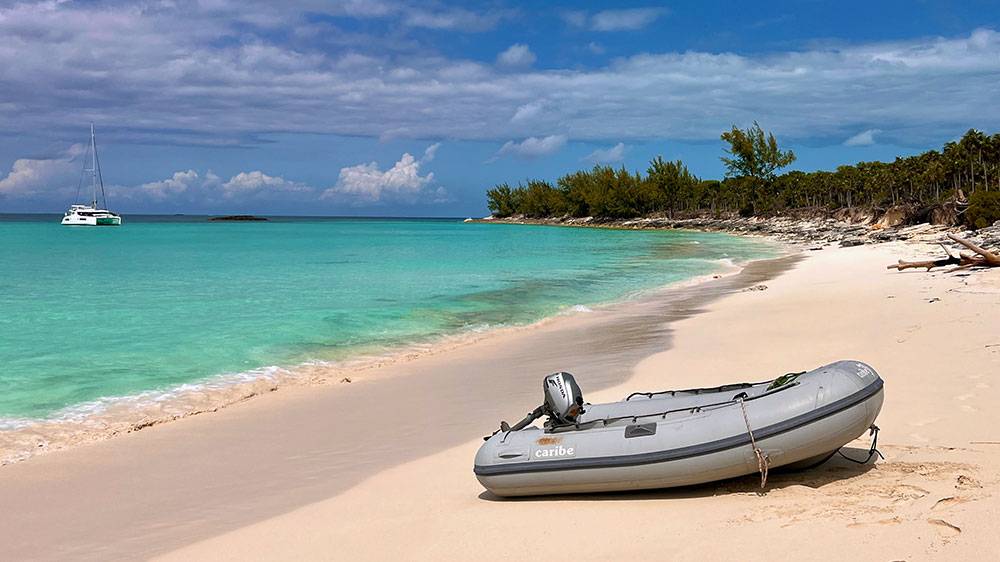 blauwasser_marina_bahamas_rose_island_strand