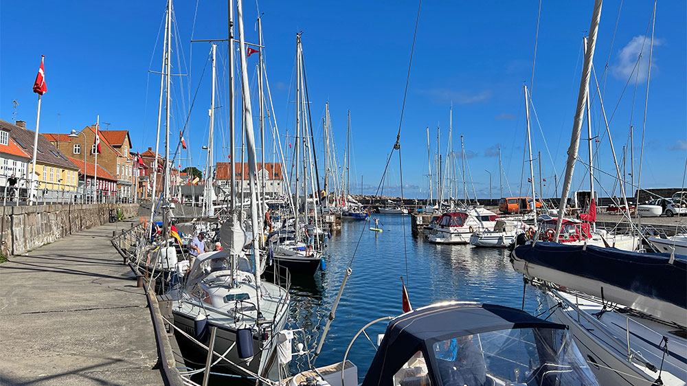 blauwasser_marina_daenemark_allinge_laengsseits