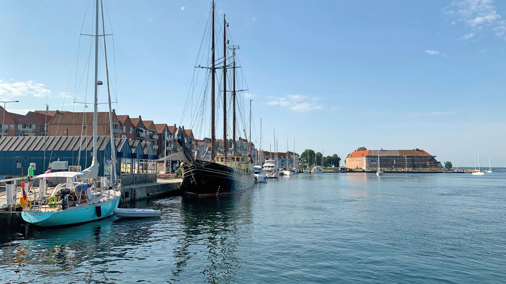 blauwasser_marina_daenemark_festland_sonderborg_stadthafen_schloss