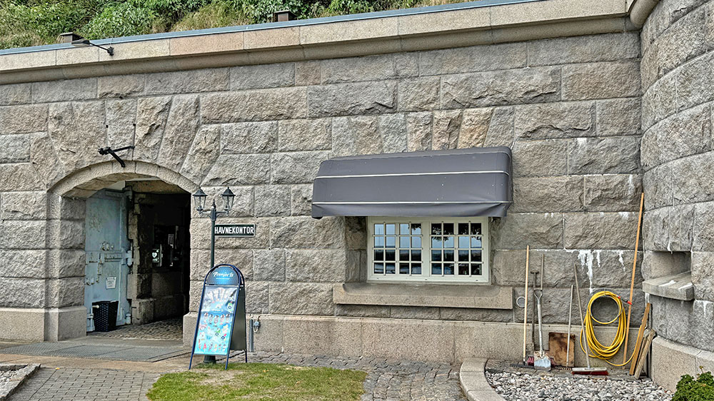 blauwasser_marina_daenemark_flakfort_hafenkontor