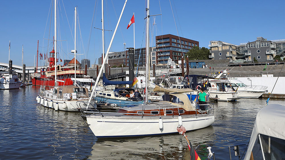 blauwasser_marina_deutschland_elbe_citysporthafen_eng