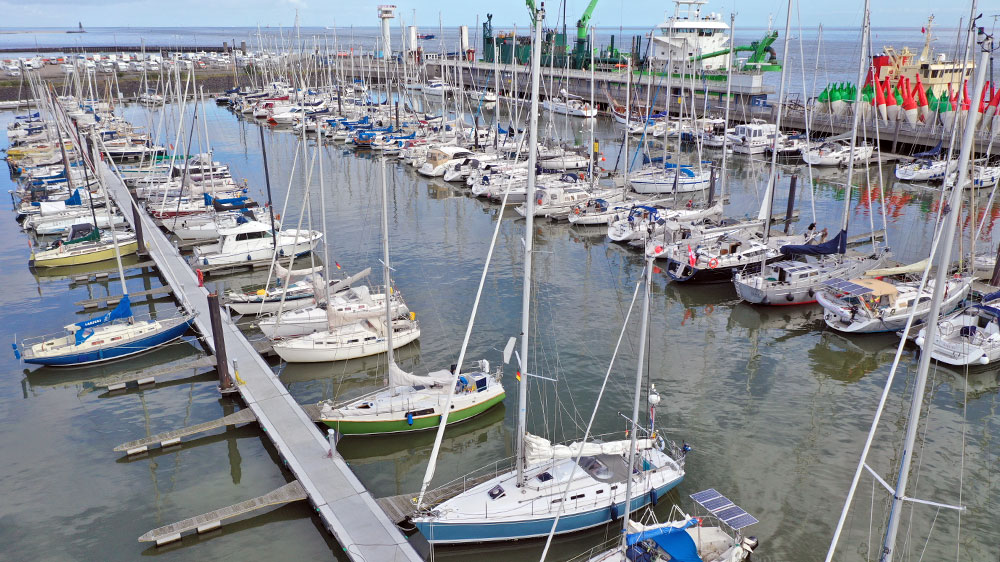 blauwasser_marina_elbe_cuxhaven_liegeplatz