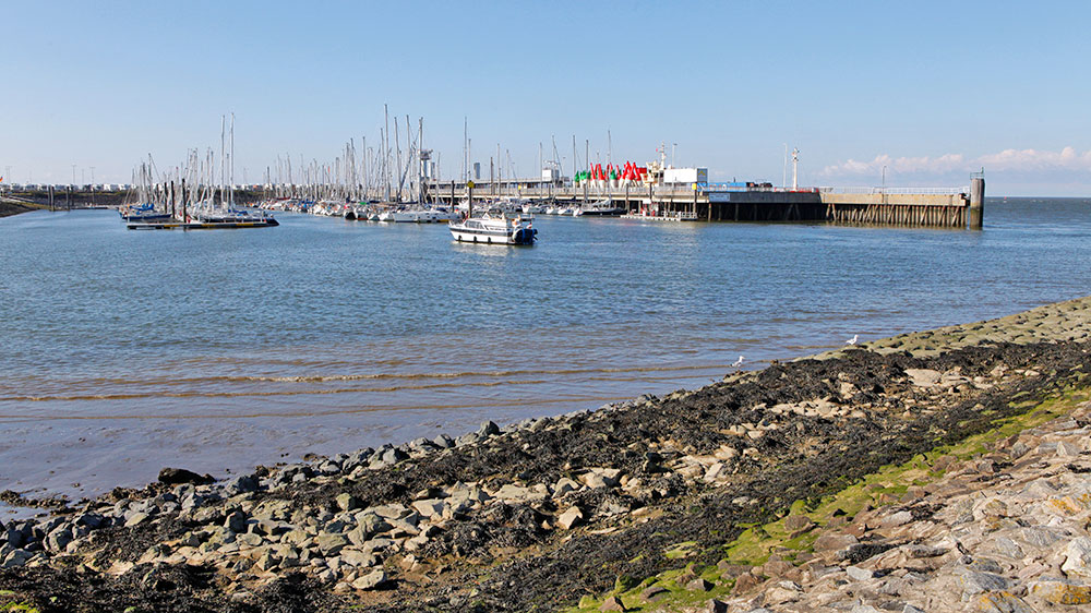 blauwasser_marina_elbe_cuxhaven_vorhafen