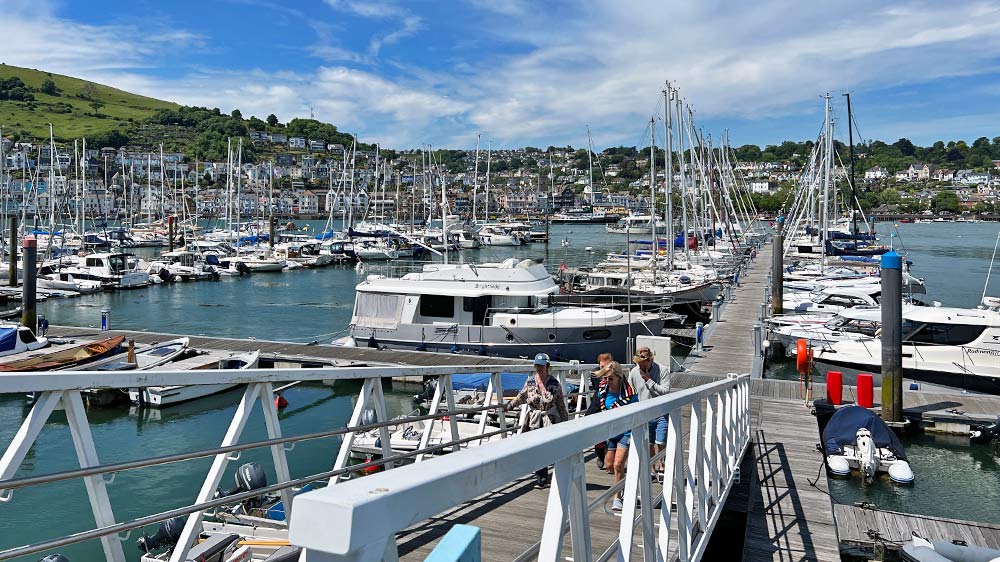 blauwasser_marina_england_dartmouth_marina